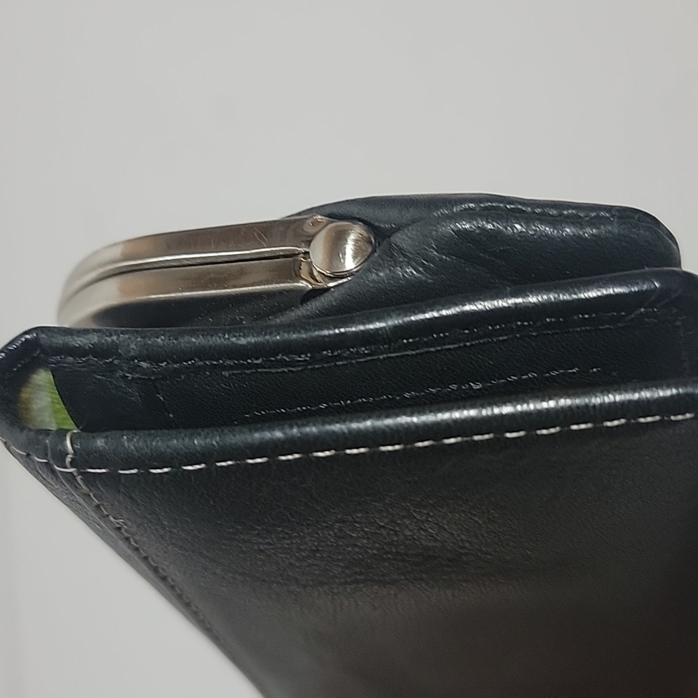 Fossil Wallet - Picture 3 of 9